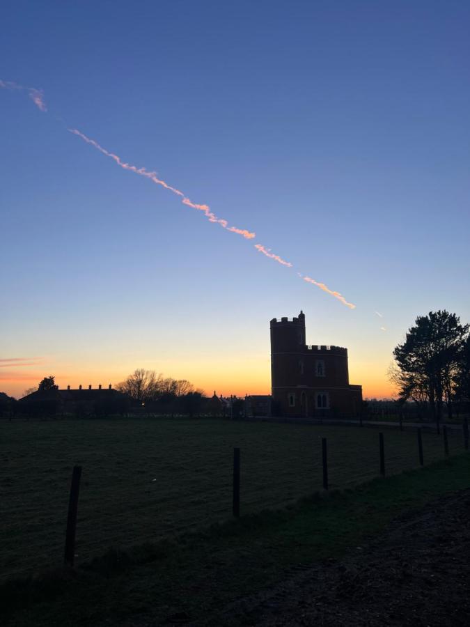 South Lodge, St Osyth Priory Saint Osyth Bagian luar foto
