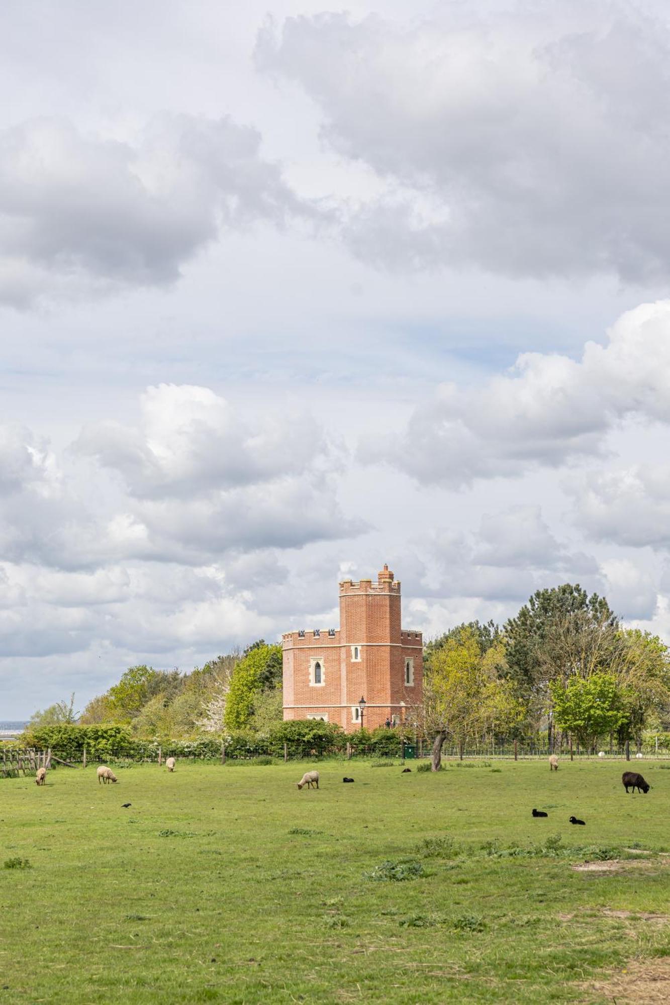 South Lodge, St Osyth Priory Saint Osyth Bagian luar foto